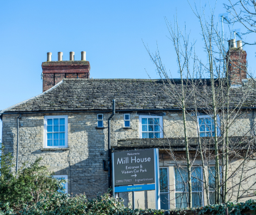 Mill House, Witney